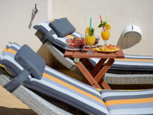 5 bedroom holiday home with balcony
