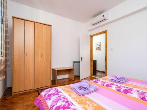 Apartments Sisic - Two Bedroom Apartment with Terrace
