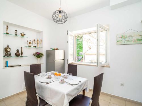 Apartments Sisic - Two Bedroom Apartment with Terrace