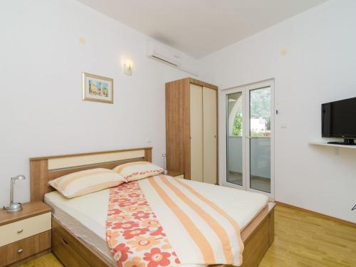 Apartments & Rooms Bari i - Studio Apartment with Balcony and City View Second Floor Apt 14