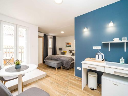Argenta Rooms - Superior Double Room with Balcony Argenta 1