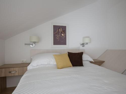 Amorino of Dubrovnik Apartments - One Bedroom Apartment with Balcony and Sea View