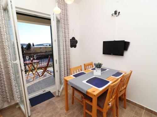 1 bedroom apartment with balcony