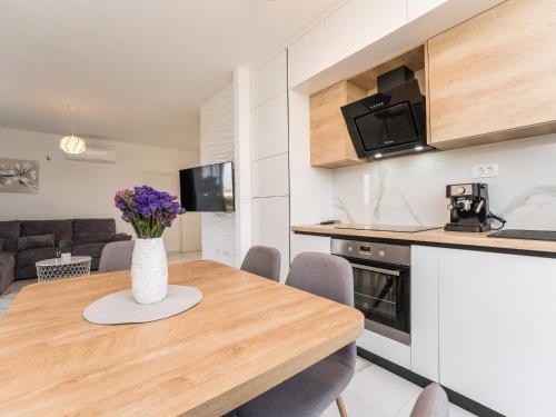 Luxury D Apartments - Two Bedroom Apartment with Terrace A1