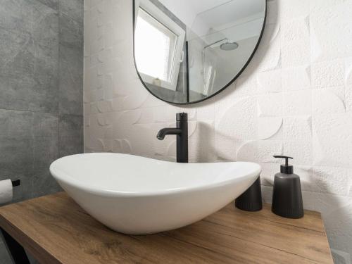 Luxury D Apartments - Two Bedroom Apartment with Terrace A1