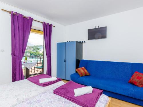 Apartments & Rooms Mihajica- Comfort Studio Apartment with Balcony and Sea View
