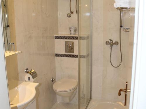 Apartment Siesta - Two-Bedroom Apartment with Balcony and Sea View