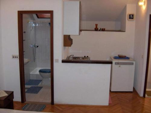 Apartments Nadia - Studio Apartment with Balcony