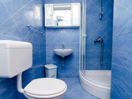 Apartment & Rooms Alan - One Bedroom Apartment with Balcony and Sea View