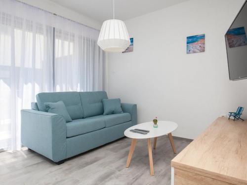 Apartments Dva Galeba - Standard One Bedroom Apartment with Terrace 101