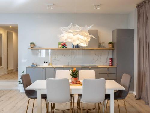 Apartments aMare - Three Bedroom Apartment with Terrace and Jacuzzi