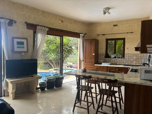 Eldhús eða eldhúskrókur á Sunny Gozo Getaway Pool & Easy Check-In
