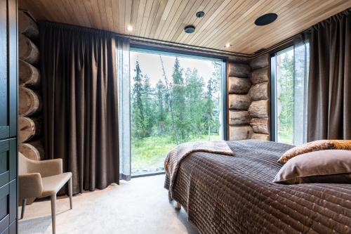 Giường trong phòng chung tại Villa V