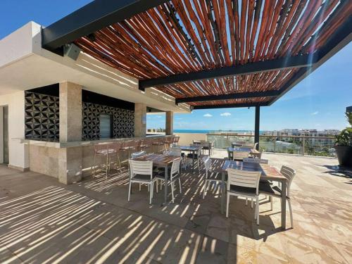 Un balcón o terraza de Moderno Departamento de Lujo en Cancún