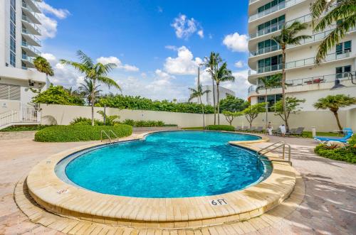 Bassein majutusasutuses Oceanfront Luxury Condo with Stunning Views and Resort Amenities või selle lähedal