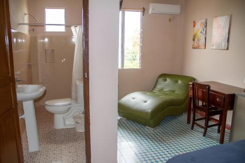 Koupelna v ubytování Hotel Cortaza Galería