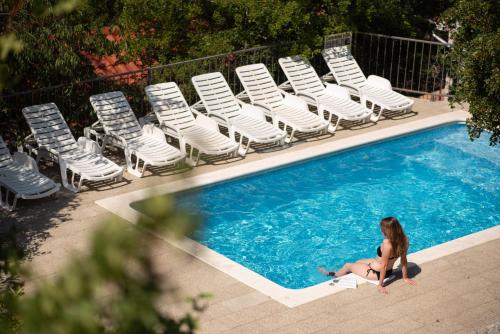 Bazén v ubytovaní Villa Madunic with private swimming pool alebo v jeho blízkosti