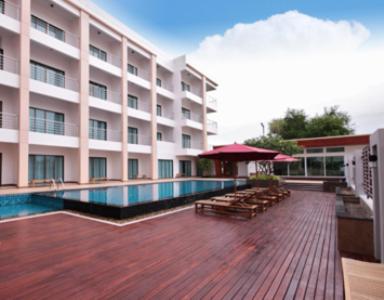 Bazén v ubytování Paragon Suites Resort nebo v jeho okolí