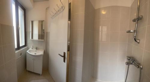 Boutique House Djak
