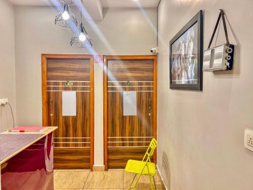TV a/nebo společenská místnost v ubytování Beedu - Backpackers Hostel