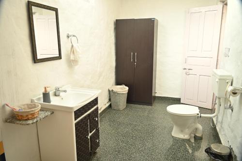 Ένα μπάνιο στο Solis Wellness Retreat