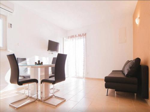 House Karlo Apartments - One-Bedroom Apartment with Sea View A3