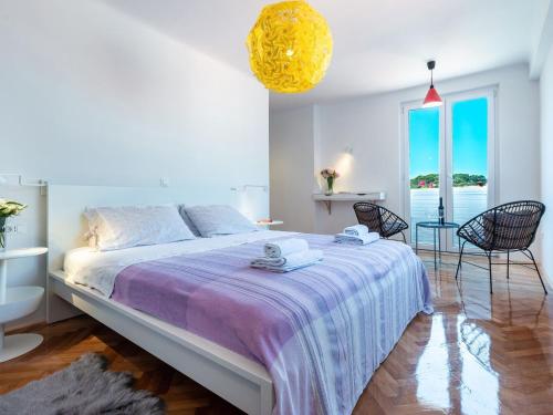 Apartment Simovi - Two Bedroom Apartment with City View