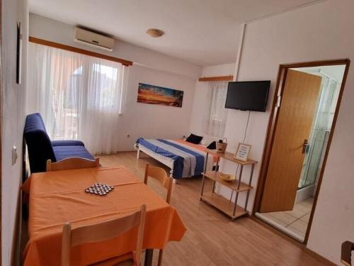 Apartments Vanja kara Biograd - Studio Apartment with Terrace