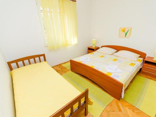 Apartments Ivana TR - One Bedroom Apartment with Terrace A3