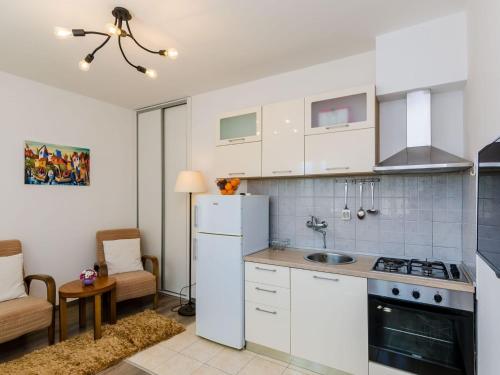 Apartments Knego - One Bedroom Apartment with Balcony and Sea View