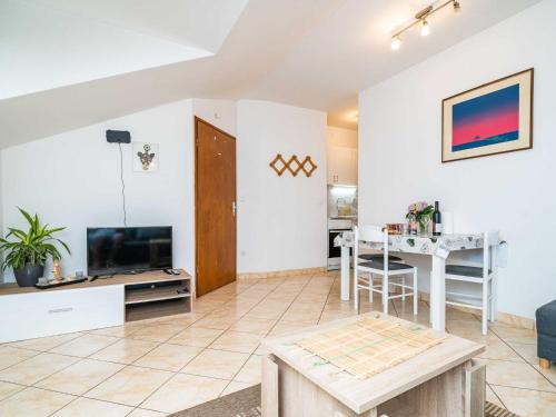 Apartment Matej - One Bedroom Apartment rtava s Dakse