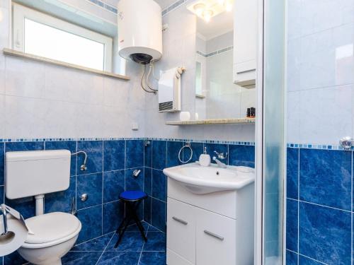 Apartments Nicol - Two-Bedroom Apartment with Terrace and Sea View