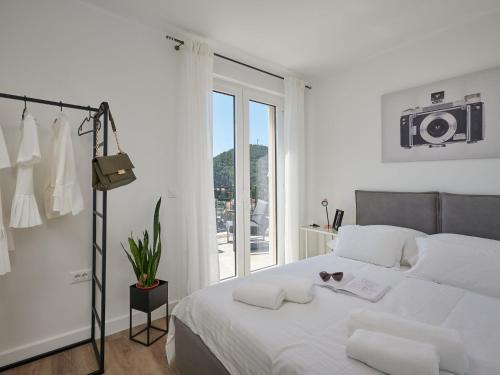 Apartment Blù-Two Bedroom Apartment with Terrace and Sea View