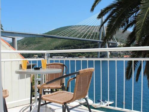 Apartments Lozica - Studio Apartment with Terrace and Sea View