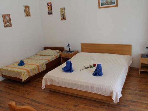 Apartments Lozica - Studio Apartment with Terrace and Sea View