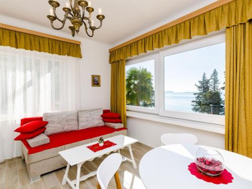 Guest House Villa Nina- One Bedroom Apartment with Sea View Apt1