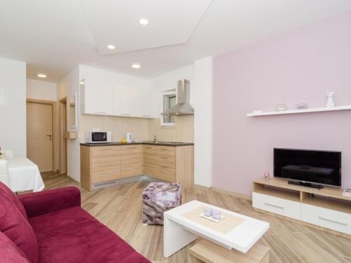 Apartments Marmo - One Bedroom Apartment with Balcony and Sea View Apartman 1