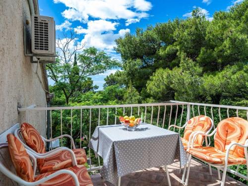 Apartment & Rooms Papa - Studio Apartment with Balcony and Partial Sea View