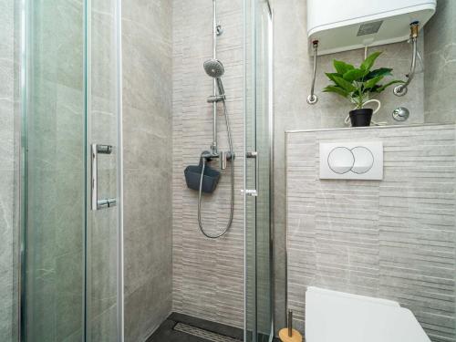 Apartment & Rooms Papa - Studio Apartment with Balcony and Partial Sea View