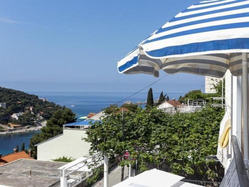 Lapad View Apartments - Studio Apartment with Balcony and Sea View
