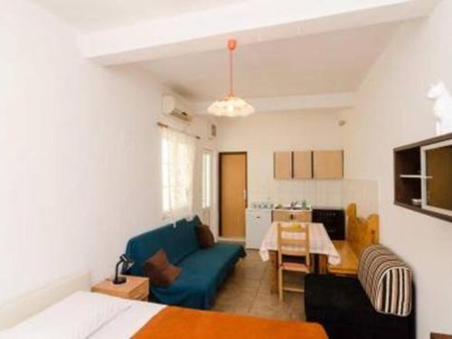 Un pat sau paturi într-o cameră la Apartments Felix Mljet - One Bedroom Apartment with Balcony Marijana