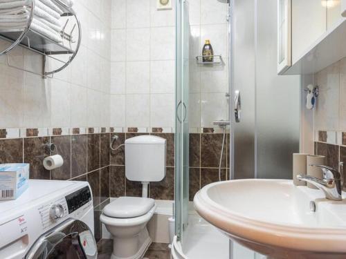 Apartment Zara - Two Bedroom Apartment with Balcony - ST