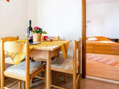 Guest House Fontana - Two Bedroom Apartment with Terrace and Sea View