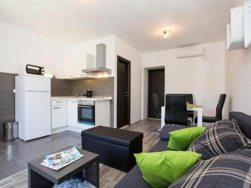 Villa Mia - Standard One Bedroom Apartment With Balcony