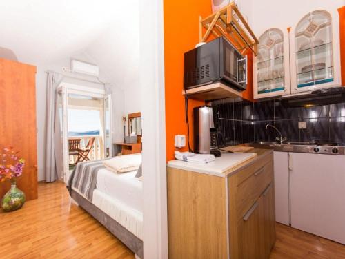 Villa Stil - Two Bedroom Apartment with Balcony and Sea View 203 President