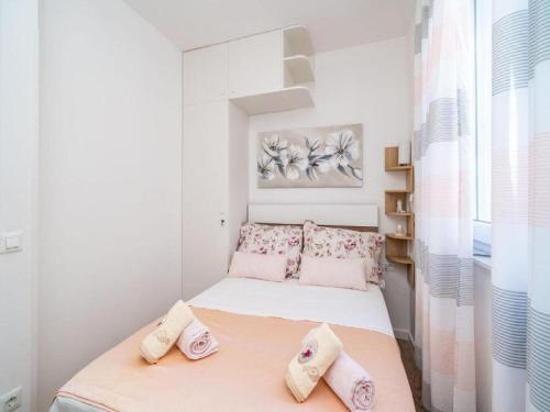 Apartment Anka - One Bedroom Apartment with Terrace