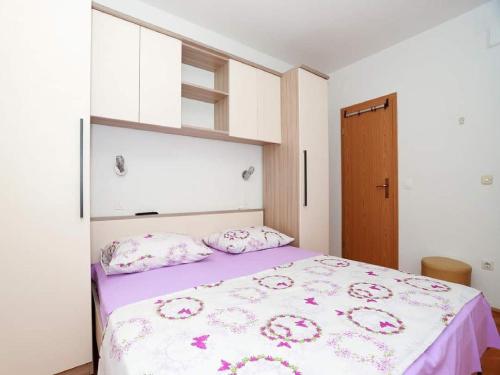 Apartments Pezo - Studio with Balcony and Sea View