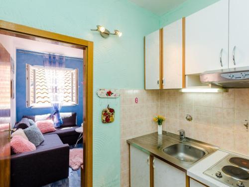 Guest House Avdic - Superior Studio Apartment with Balcony and Sea View