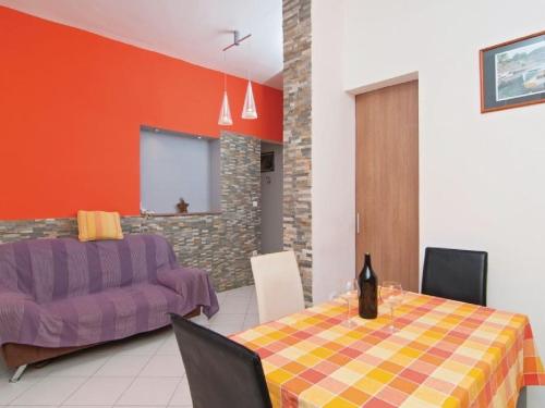 Apartments Roko ST - Standard One Bedroom Apartment with Shared Terrace A1