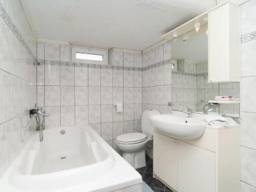Apartments Roko ST - Standard One Bedroom Apartment with Shared Terrace A1